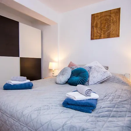 Apartment Center Dekanic Krk Town