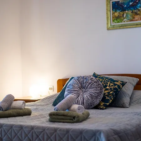 Apartment Center Dekanic Krk Town