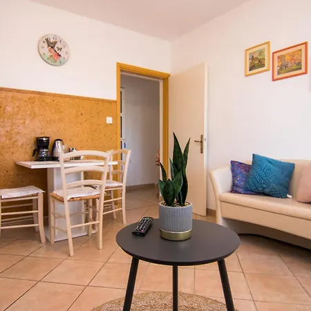 Apartment Center Dekanic *
